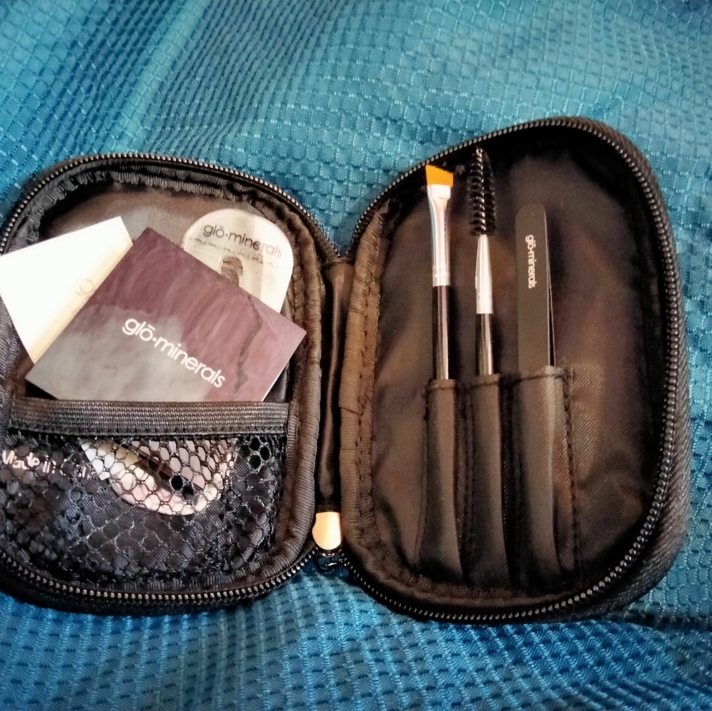 Glo Brow Kit